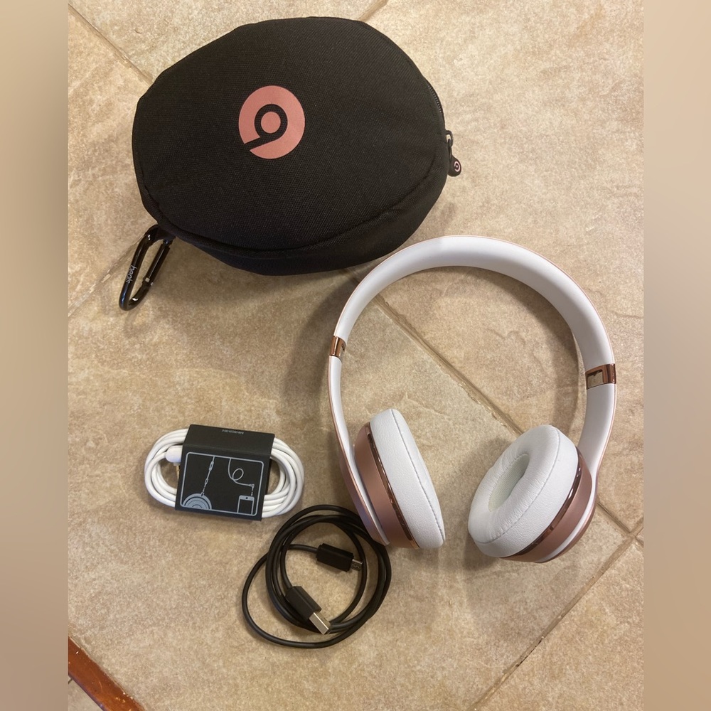 Beats by Dr. Dre - Solo³ Wireless On-Ear Headphones - Rose Gold